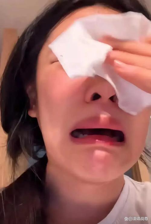 每日医保卡提取的隐秘规则：张姐的亲身经历